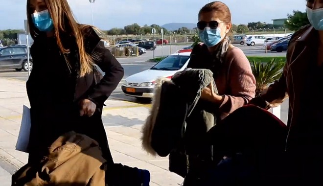 Κρήτη: Αναχώρησαν για τη Θεσσαλονίκη οι νοσηλεύτριες – Συγκινητικές στιγμές στο “Ν. Καζαντζάκης”