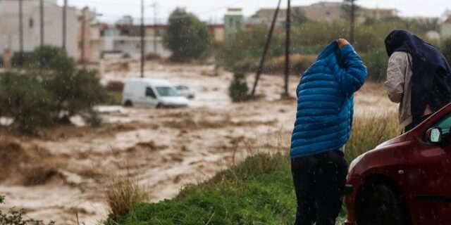 Δύσκολη η νύχτα στην Κρήτη – Συνεχίζονται τα προβλήματα με την κακοκαιρία