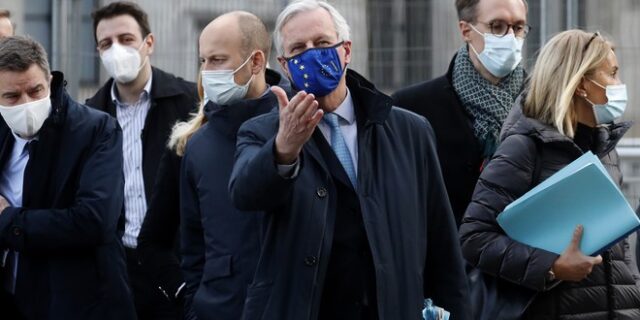 Brexit: Δύσκολος και μακρύς ο δρόμος της συμφωνίας με την ΕΕ