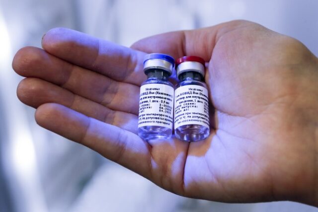 Πούτιν: “Όλα τα ρωσικά εμβόλια κατά του κορονοϊού είναι αποτελεσματικά”
