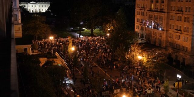 Αμερικανικές εκλογές: Συγκέντρωση οπαδών του Μπάιντεν στην Ουάσινγκτον