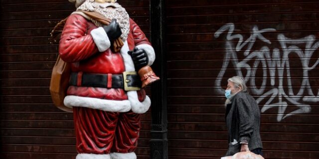 Χριστούγεννα με κορονοϊό: SMS και απαγόρευση κυκλοφορίας με ανοιχτό το λιανεμπόριο