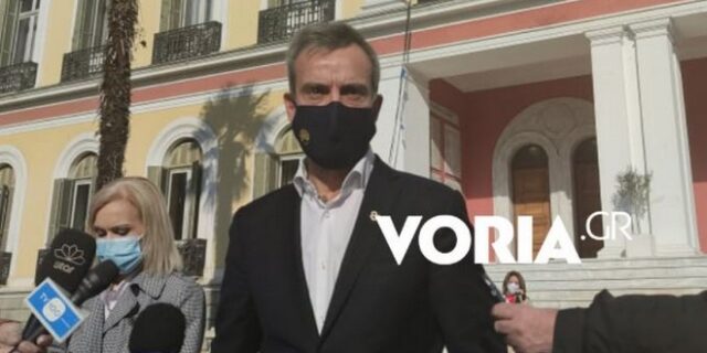 Θεσσαλονίκη: Κλειστά σχολεία μέχρι τα Χριστούγεννα ζήτησε ο Ζέρβας από τον Μητσοτάκη