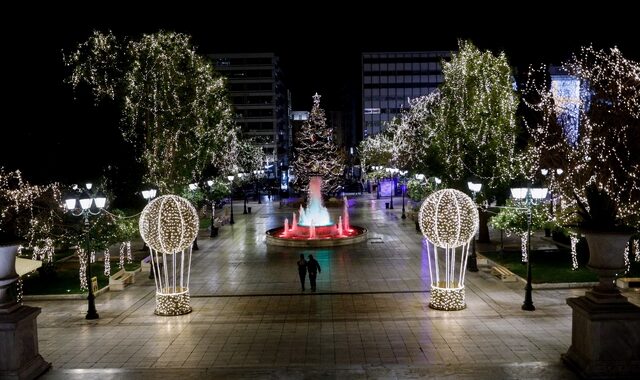 Από τα μοναχικά ρεβεγιόν στην ελπίδα για την επόμενη ημέρα