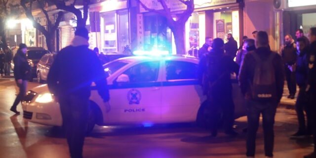 Επέτειος Γρηγορόπουλου-Θεσσαλονίκη: Επίθεση με βόμβες μολότοφ σε αστυνομικό τμήμα