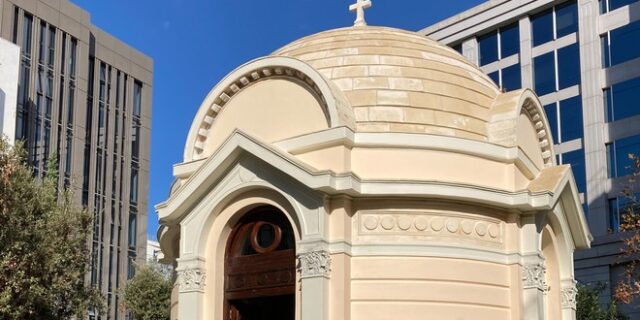 Εορτολόγιο: Άγιος Παντελεήμων – Ποιοι γιορτάζουν την Τρίτη 27 Ιουλίου