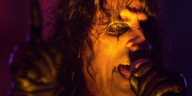 Alice Cooper: “Πηγαίνω στην εκκλησία με τα παιδιά μου, δεν έχω σχέση με τον Άλις”