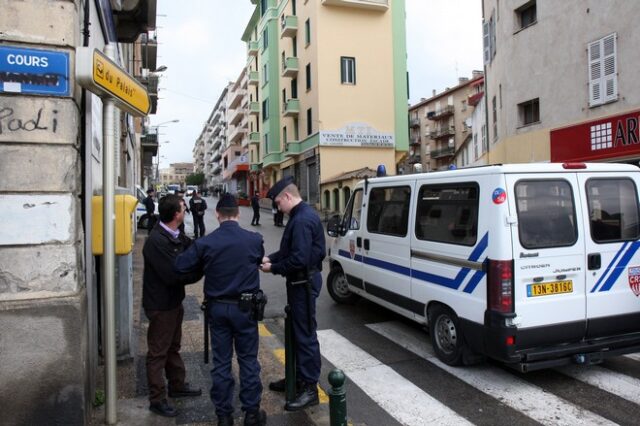 Γαλλία: Σκότωσε τον 10χρονο ανιψιό της και το νεογέννητο παιδί της στο χριστουγεννιάτικο ρεβεγιόν
