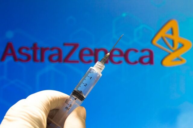 Εμβόλιο κορονοϊού: Η AstraZeneca υπέβαλε αίτηση έγκρισης στον EMA