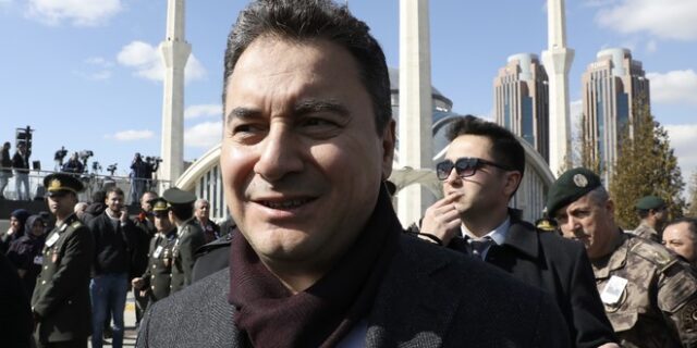 Τουρκία: Ο πρώην υπουργός του Ερντογάν, Αλί Μπαμπατσάν έχει πλέον κόμμα