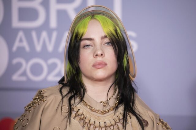 Η Billie Eilish έχασε 100.000 followers επειδή ανάρτησε γυμνά γυναικεία στήθη