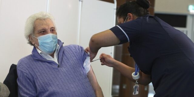 Κορονοϊός – Βρετανία: Σχεδόν 15 εκατ. πολίτες έχουν ήδη εμβολιαστεί