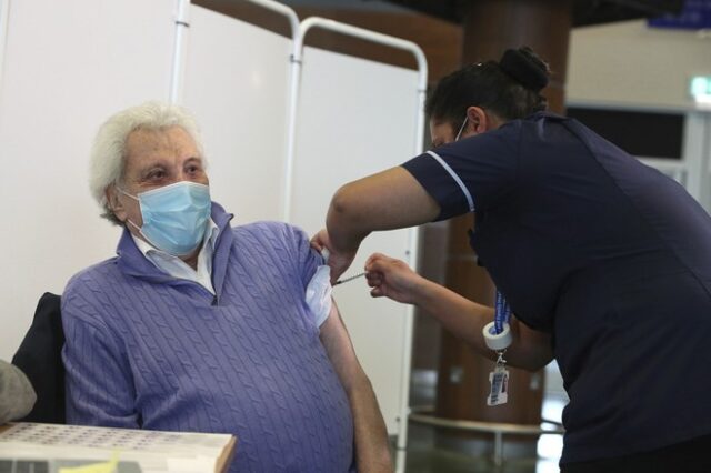 Βρετανία: Τα νέα κρούσματα κορονοϊού μειώθηκαν σε χαμηλό 3 εβδομάδων