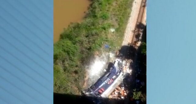 Βραζιλία: Λεωφορείο έπεσε απο γέφυρα – Τουλάχιστον 10 νεκροί