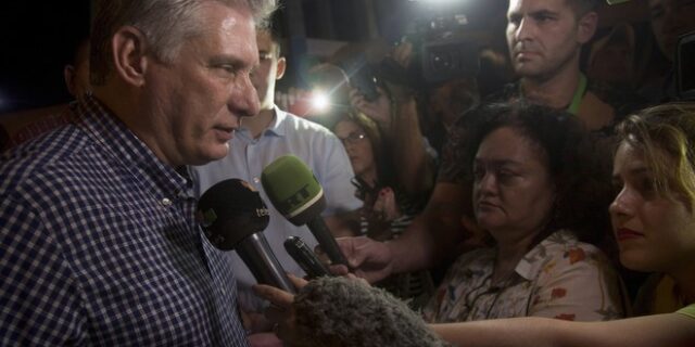 Κούβα: Ναι στον διάλογο με τις ΗΠΑ, αλλά με… σοσιαλισμό