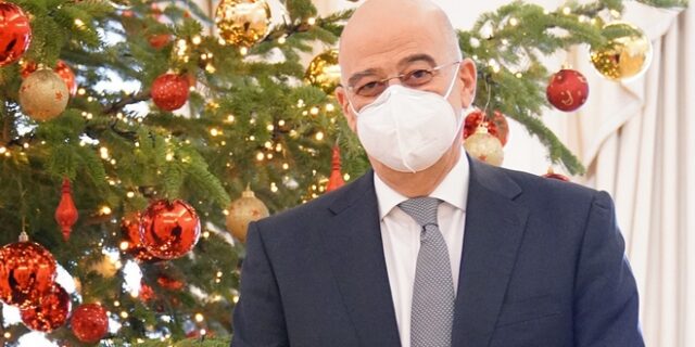 Δένδιας: “Η Γέννηση του Κυρίου να φέρει σε όλους υγεία και δύναμη”
