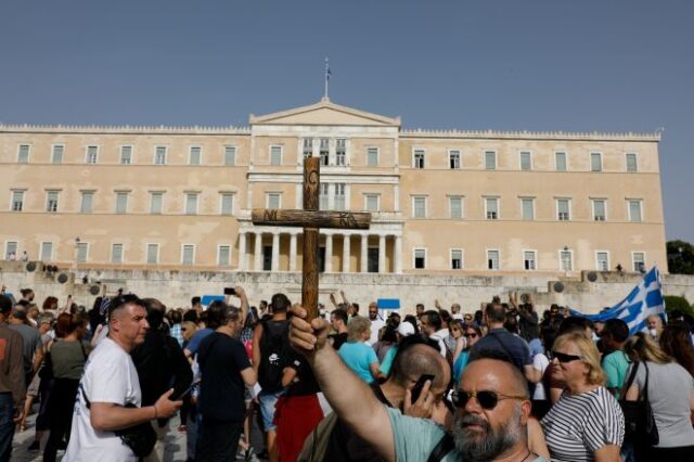 “Ψεκασμένος” δεν γεννιέσαι. Σε κάνουν