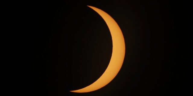 Χιλή: Ζωντανά η έκλειψη Ηλίου