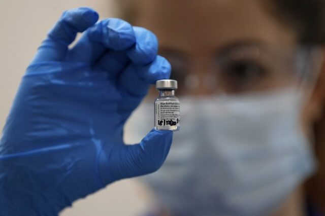 ΗΠΑ: Μισό βήμα πριν από την έγκριση του εμβολίου της Pfizer κατά του κορονοϊού