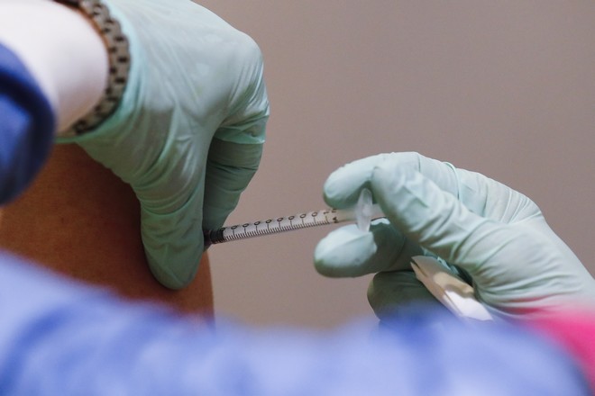 Λάθη στη Γερμανία: Υπάλληλοι γηροκομείου εμβολιάστηκαν με πενταπλάσια δόση