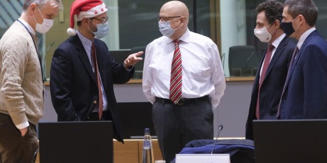 Brexit: Αντιπρόσωποι των χωρών μελών εξετάζουν τη συμφωνία Βρετανίας – ΕΕ