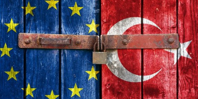 Το “διπλό ταμπλό” της Αθήνας, για να μη τη γλυτώσει ξανά η Τουρκία 