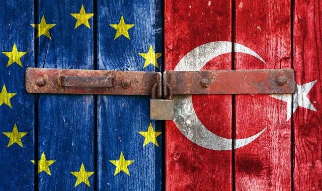 Το “διπλό ταμπλό” της Αθήνας, για να μη τη γλυτώσει ξανά η Τουρκία