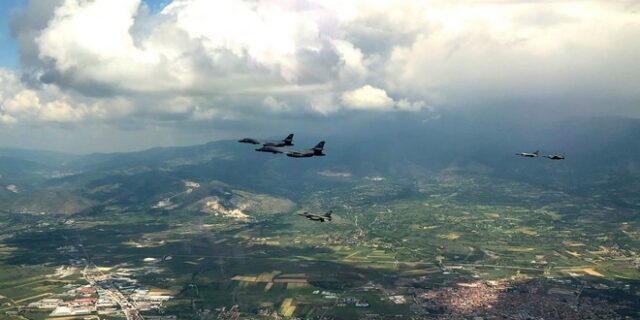 Υπερπτήσεις τουρκικών F-16 πάνω από Οινούσσες και Παναγιά