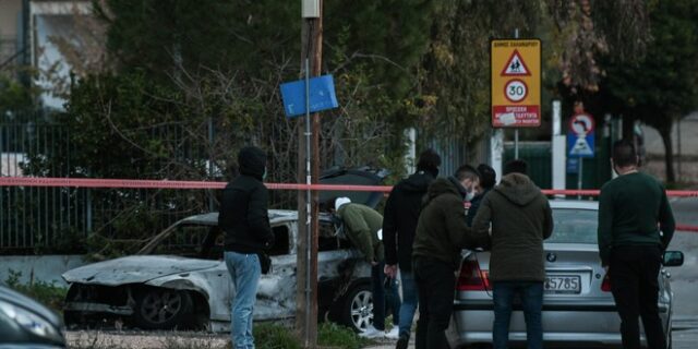 Φόνος στα Βριλήσσια: “Γάζωσαν” τον “Καπέ” με καλάσνικοφ και άλλαξαν δύο οχήματα