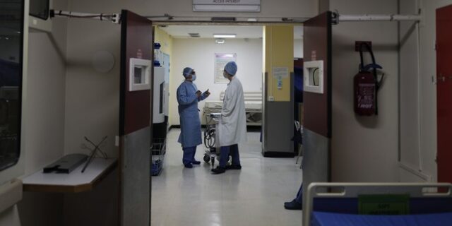 Γαλλία: Νέα άνοδος κρουσμάτων – Φόβοι για ακόμη ένα lockdown