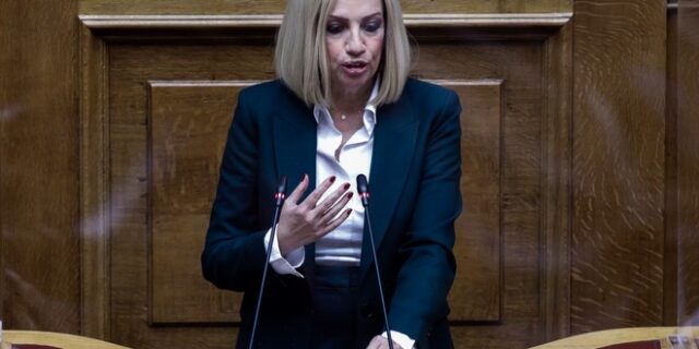 Γεννηματά: Θα εμβολιαστώ στις 4 Ιανουαρίου