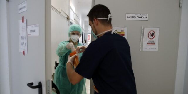 Αναστολή καθηκόντων για όσους υγειονομικούς δεν εμβολιαστούν