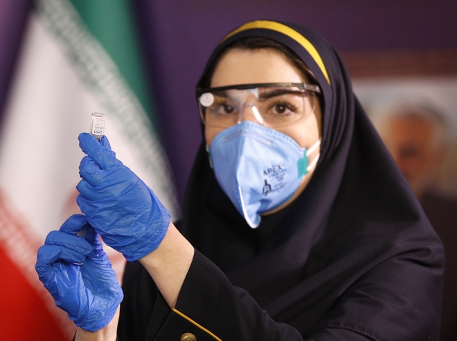 Ξεκίνησαν οι κλινικές δοκιμές του πρώτου ιρανικού εμβολίου κατά του κορονοϊού