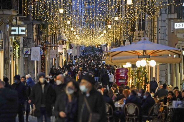 Ιταλία: Πιθανότητα κήρυξης της χώρας σε ”κόκκινη ζώνη” από Χριστούγεννα μέχρι Πρωτοχρονιά