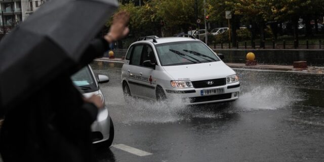 Ισχυρές βροχές και καταιγίδες, θερμοκρασίες πάνω από τα κανονικά την Πέμπτη