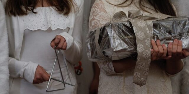 Χριστούγεννα: Κάλαντα από κάθε γωνιά της Ελλάδας