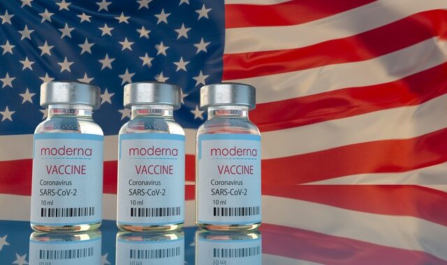 Εμβόλιο κορονοϊού: Η Moderna ανακοίνωσε ότι η CDC συνέστησε τη χρήση του για τους ενήλικες