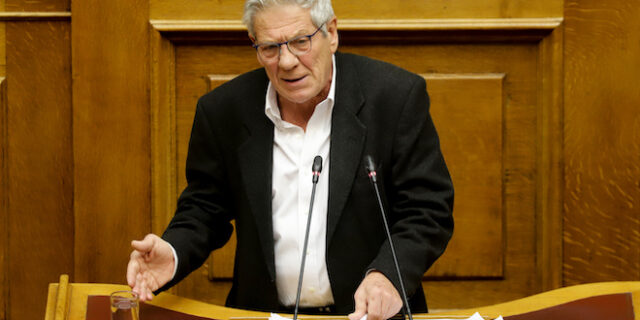 Μήνυση Μπαλαούρα για την υπόθεση Folli Follie