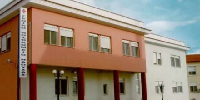 Κορονοϊός: Πέθανε εκτός ΜΕΘ 37χρονη υγειονομικός στη Νάουσα