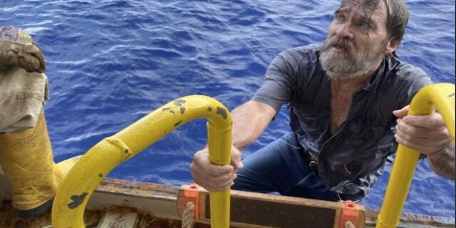 Αγνοούμενος ναυαγός βρέθηκε 140 χιλιόμετρα από την ακτή