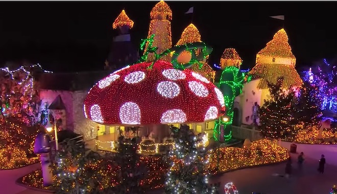 Χριστουγεννιάτικο χωριό με φώτα από τη Disney συγκέντρωσε χρήματα για άρρωστα παιδιά