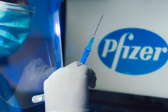 Κίνα: Αγοράζει 100 εκατομμύρια δόσεις εμβολίου της Pfizer