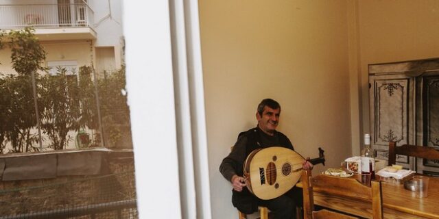 Ιστορίες Ζωής: Έχασε την όρασή του – Βρήκε ”φως” μέσα από τη μουσική