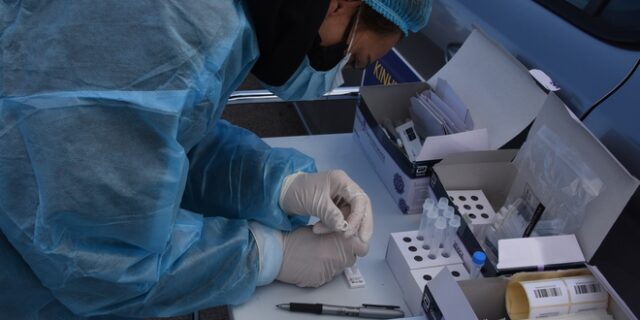 ΕΟΔΥ: Πού θα γίνονται την Τρίτη δωρεάν rapid test