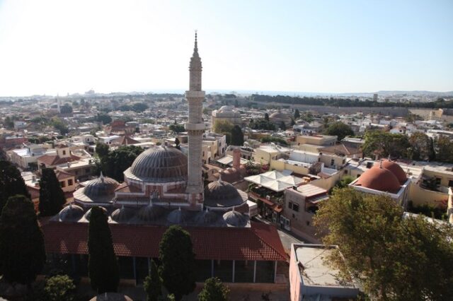Κατασκοπεία στη Ρόδο: Στο τουρκικό Προξενείο εργαζόταν ο ένας από τους δύο Έλληνες μουσουλμάνους