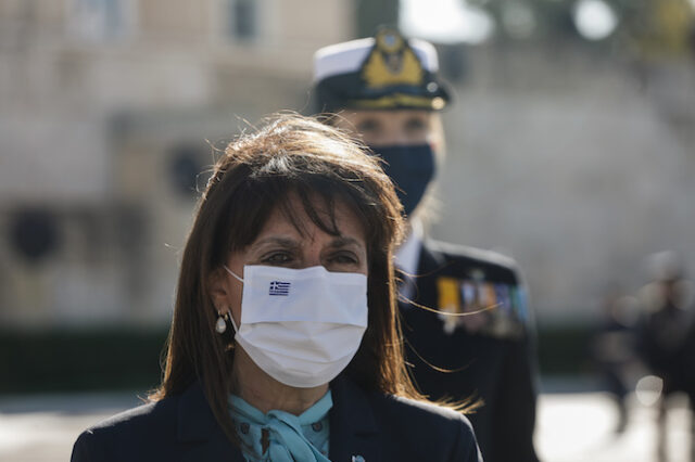 Σακελλαροπούλου: Ξεναγήθηκε σε αρχαιολογικούς χώρους της Ρόδου