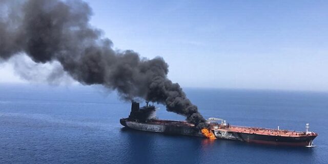 Σαουδική Αραβία: Εκρηξη σε πετρελαιοφόρο στο λιμάνι της Τζέντα