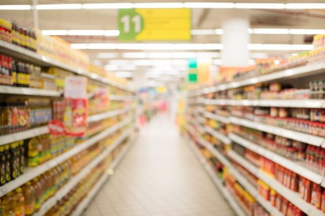 Τι απαγορεύεται να πωλούν τα σούπερ μάρκετ μέχρι τις 11 Ιανουαρίου