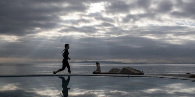 Νεφώσεις παροδικά αυξημένες και λίγα φαινόμενα κυρίως στα δυτικά