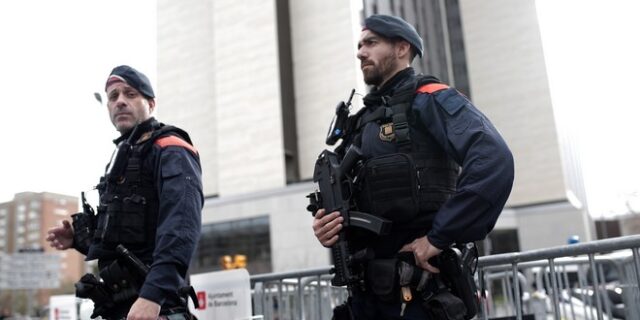 Ισπανία: Αστυνομικός διευθυντής μοίραζε ρεπό στους υφισταμένους του ανάλογα με τις συλλήψεις μεταναστών